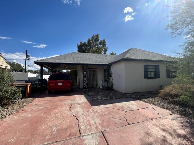 Building Photo - 1320 Jessica Ave