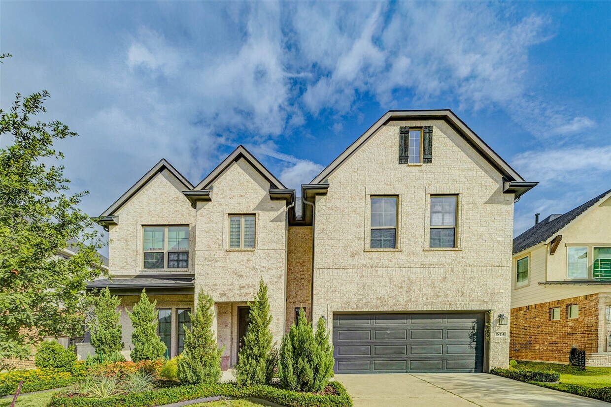 Foto principal - 1819 Golden Cape Dr