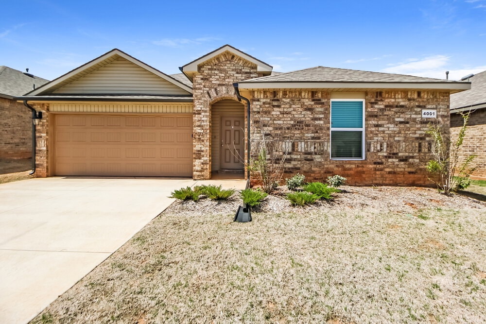 4001 Sara Pk Dr, Mustang, OK 73064 House Rental in Mustang, OK