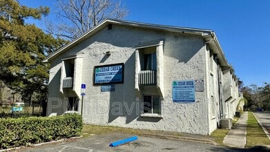 Building Photo - 1845 Lindberg Dr
