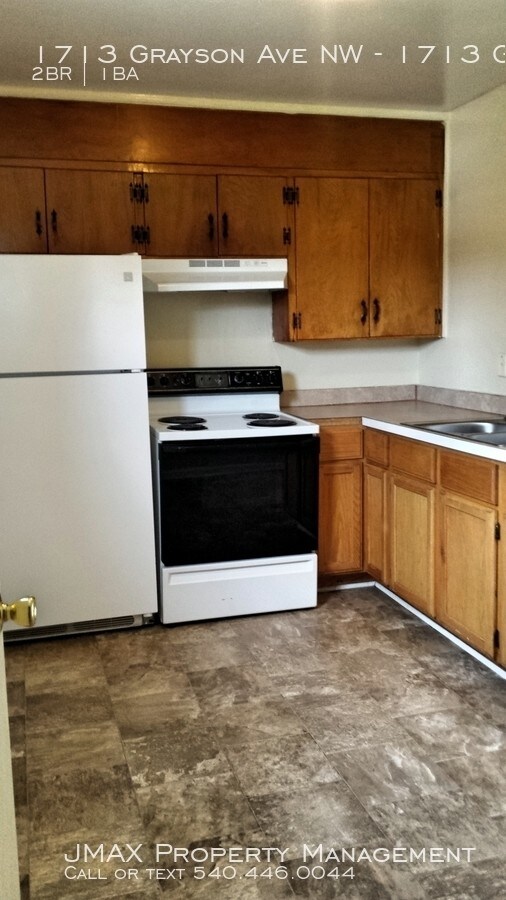 Move In Ready Duplex Apartment For Rent Roanoke Va Primary Photo Move In Ready Duplex