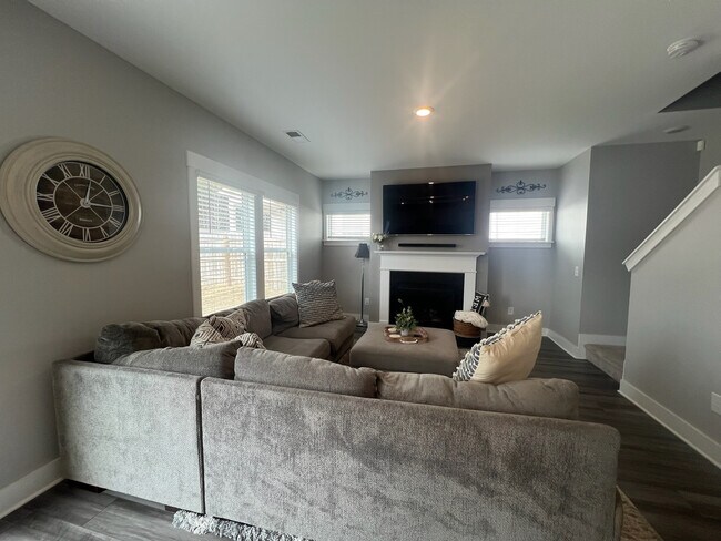Building Photo - 112 Garrison Grove Dr