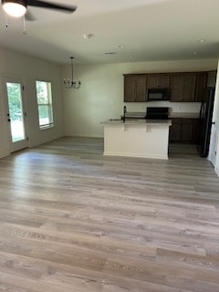 Foto del edificio - 41333 Rosewood Ln