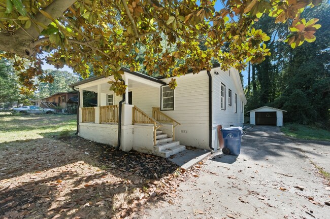 Foto del edificio - 3192 Oakcliff Rd NW