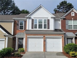 Building Photo - 2448 Fairlie Dr