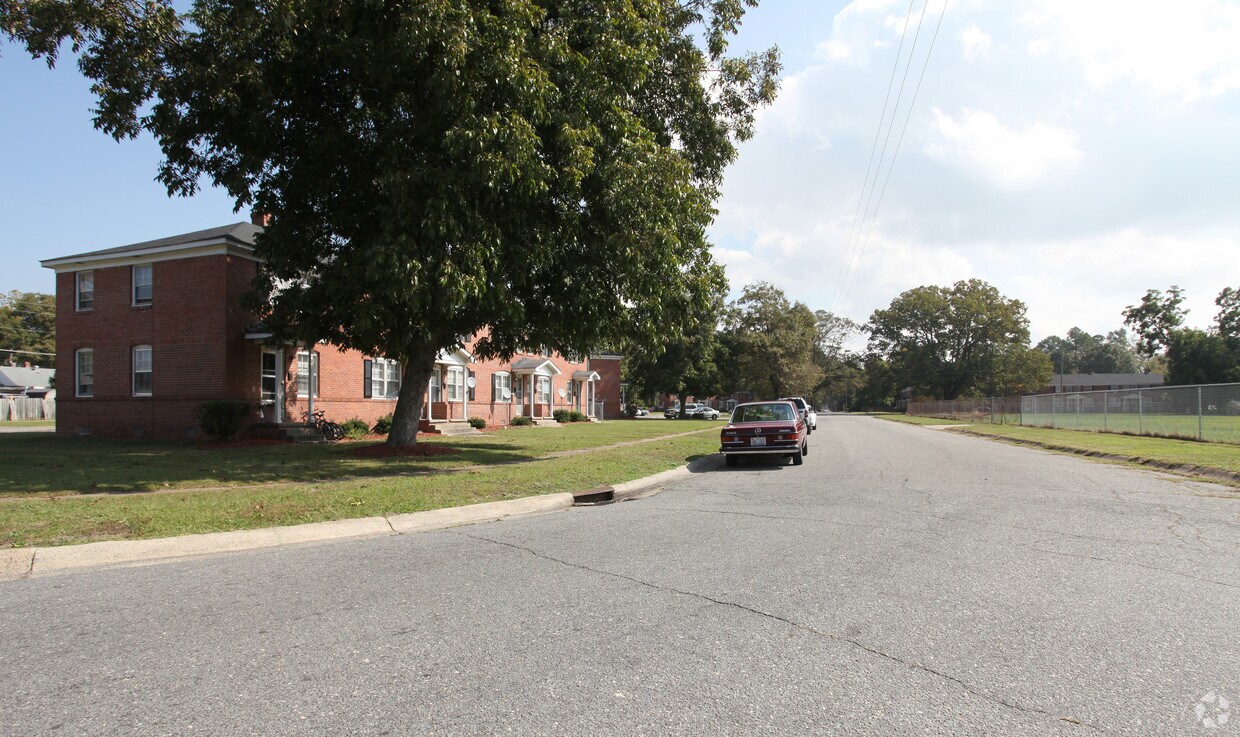 Park Court Apartments Apartments in Goldsboro NC Apartments com