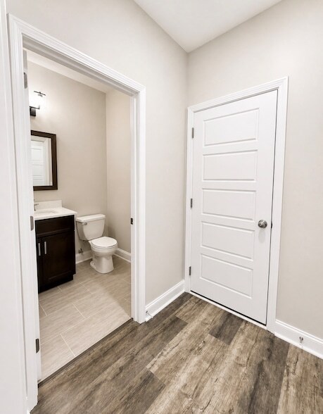 Foto del edificio - 451 Kinslow Ct