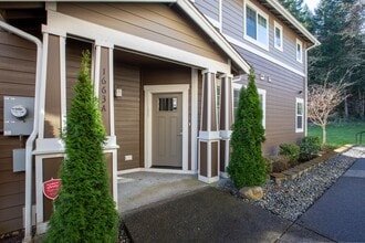 Building Photo - 1663 Burnside Pl