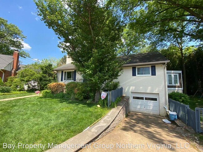 Building Photo - 4 br, 3 bath House - 3509 N Quebec St