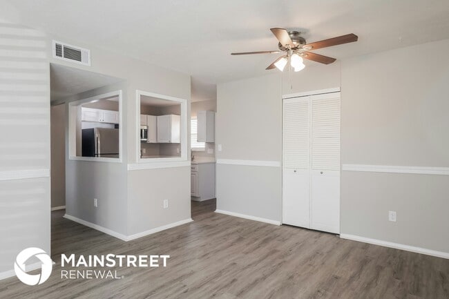 Building Photo - 7209 Daisy Ave