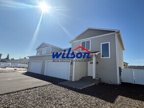 Building Photo - 710 N 29th Ave