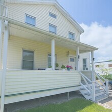 Building Photo - 8 Armonk St