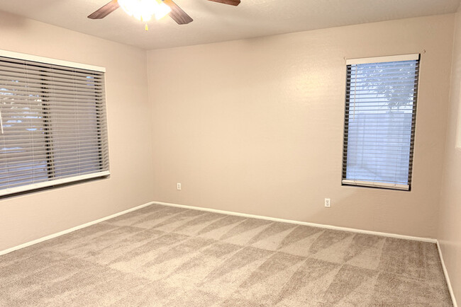 Building Photo - 3Bed/2.5Bath House in Maricopa! $1499 MOVE...