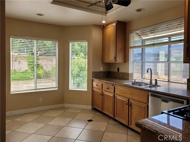 Building Photo - 775 Falcon View St