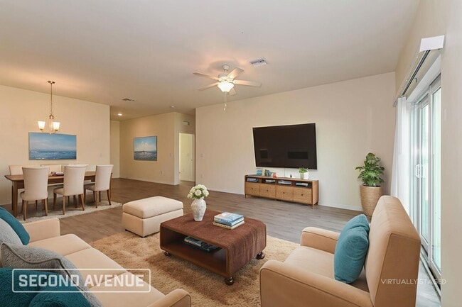 Foto del edificio - 1018 NW 8th Pl