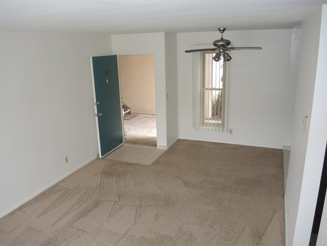 Foto del edificio - 4040 Lamont St