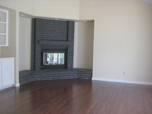 Building Photo - 501 Wellfleet Dr