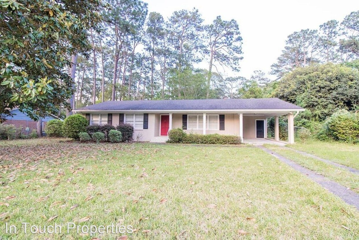 Foto principal - 3 br, 2 bath House - 2305 Jerry Jones Dr