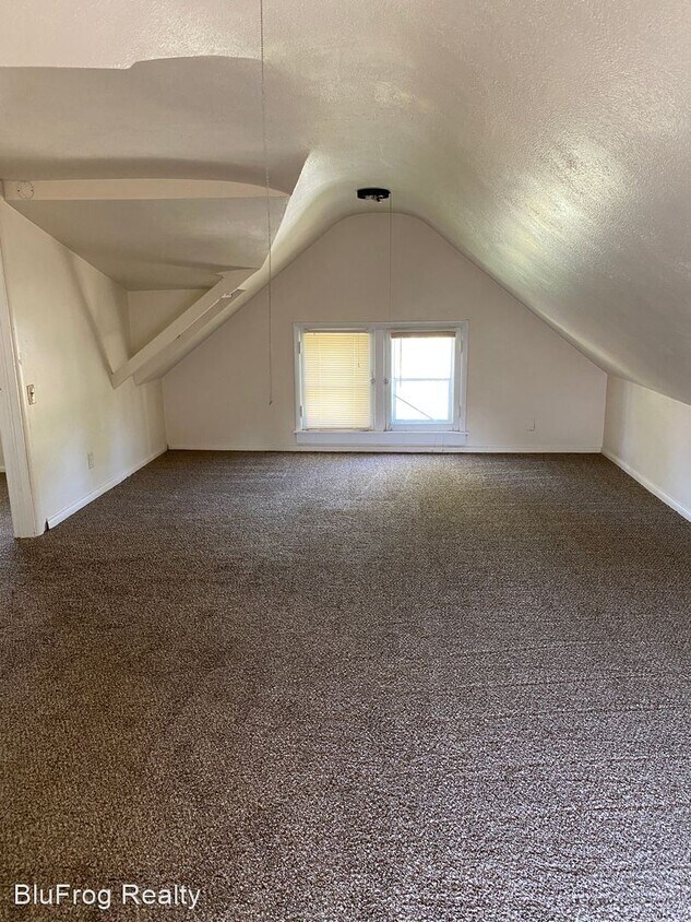 Primary Photo - 4 br, 2 bath House - 316 4th Ave SW #1