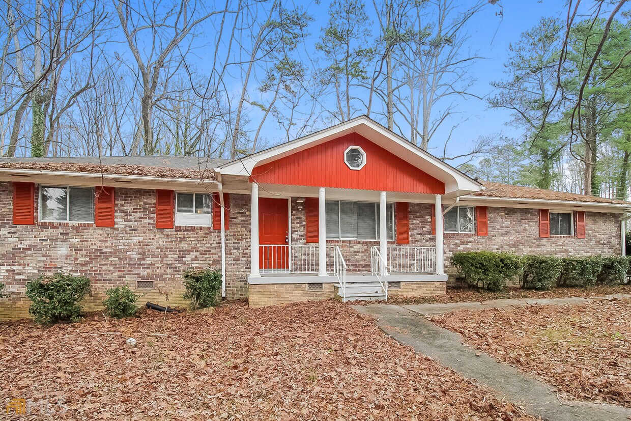 2375 Surrey Trail, College Park, GA 30349 House Rental in College