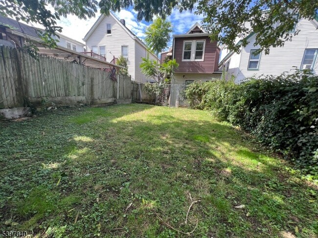 Foto del edificio - 163 E 22nd St