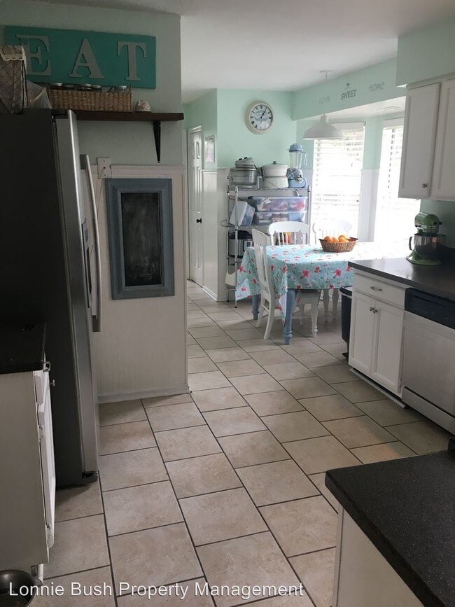 Building Photo - 4 br, 2.5 bath House - 201 Driftwood Ct