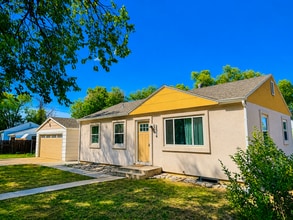 2014 S Corona Ave