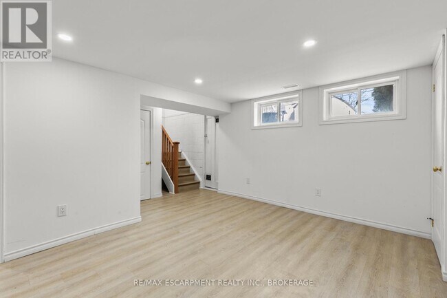 Photo du bâtiment - 59 Rodman St