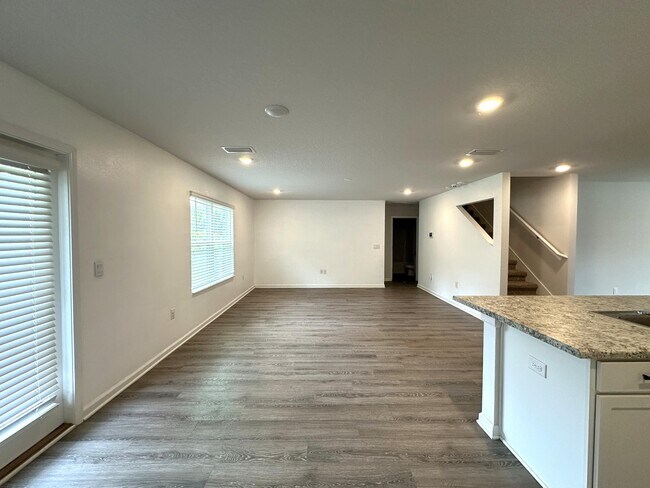 Foto del edificio - 3262 Chapelwood Dr
