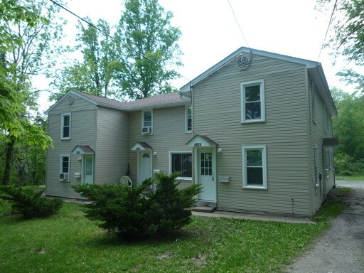 Primary Photo - 4620 Middle Dr