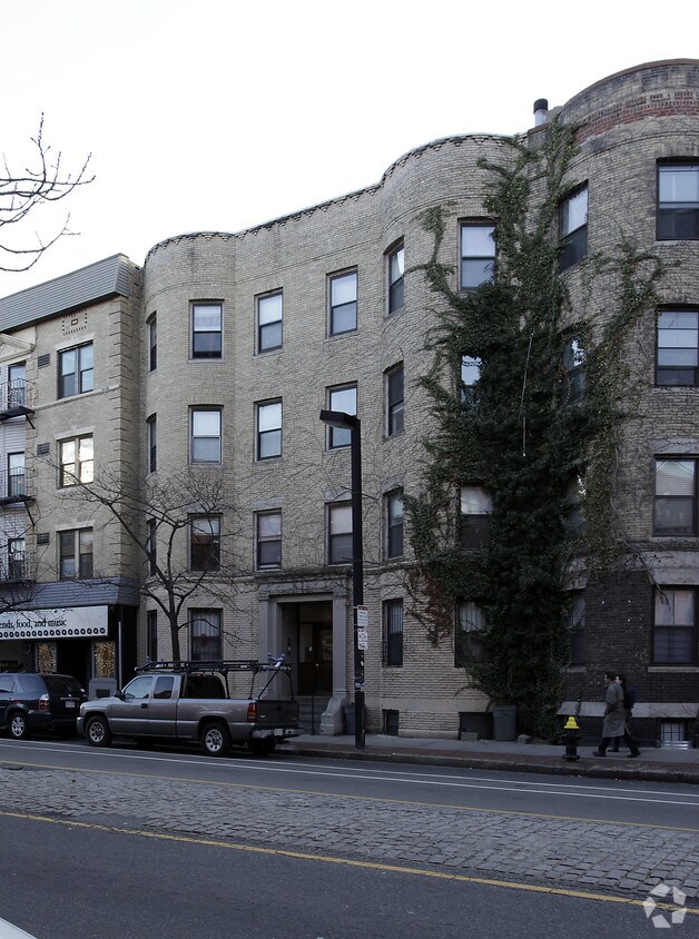 Foto principal - 610 Columbus Ave