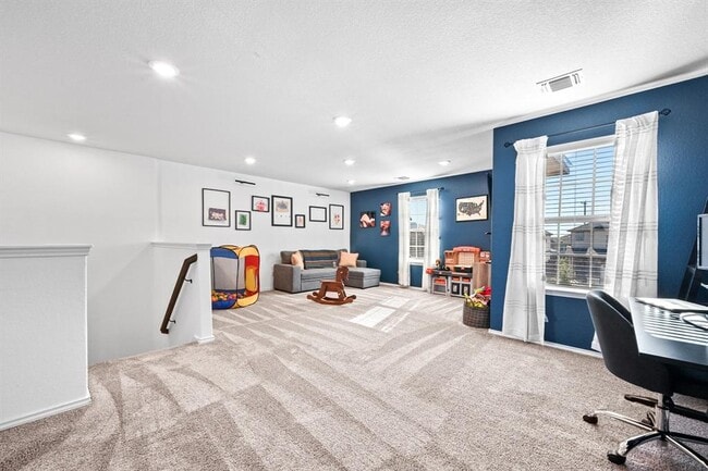 Foto del edificio - 317 Black Alder St