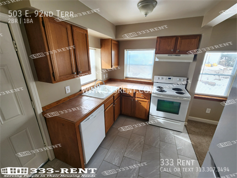 Building Photo - 503 E 92nd Terrace