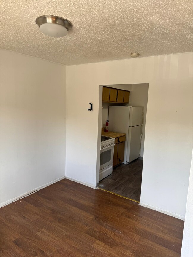 Building Photo - 6020 Briarcliff Path