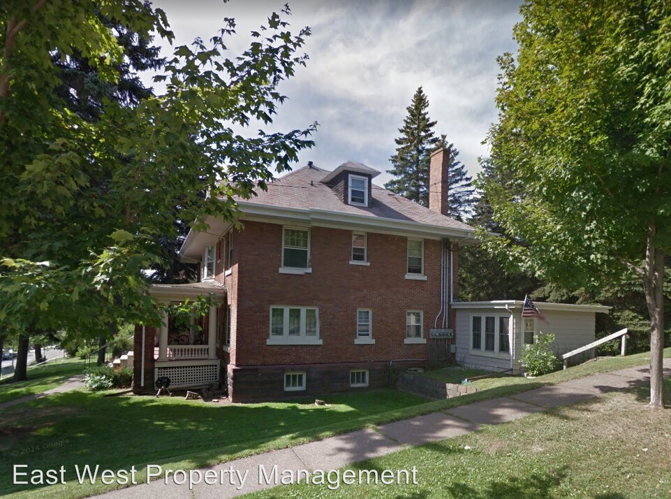 Primary Photo - 1529 E 2nd St