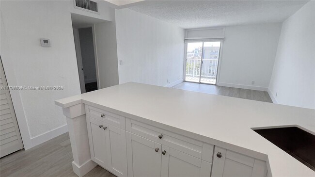Foto del edificio - 4550 NW 9th St