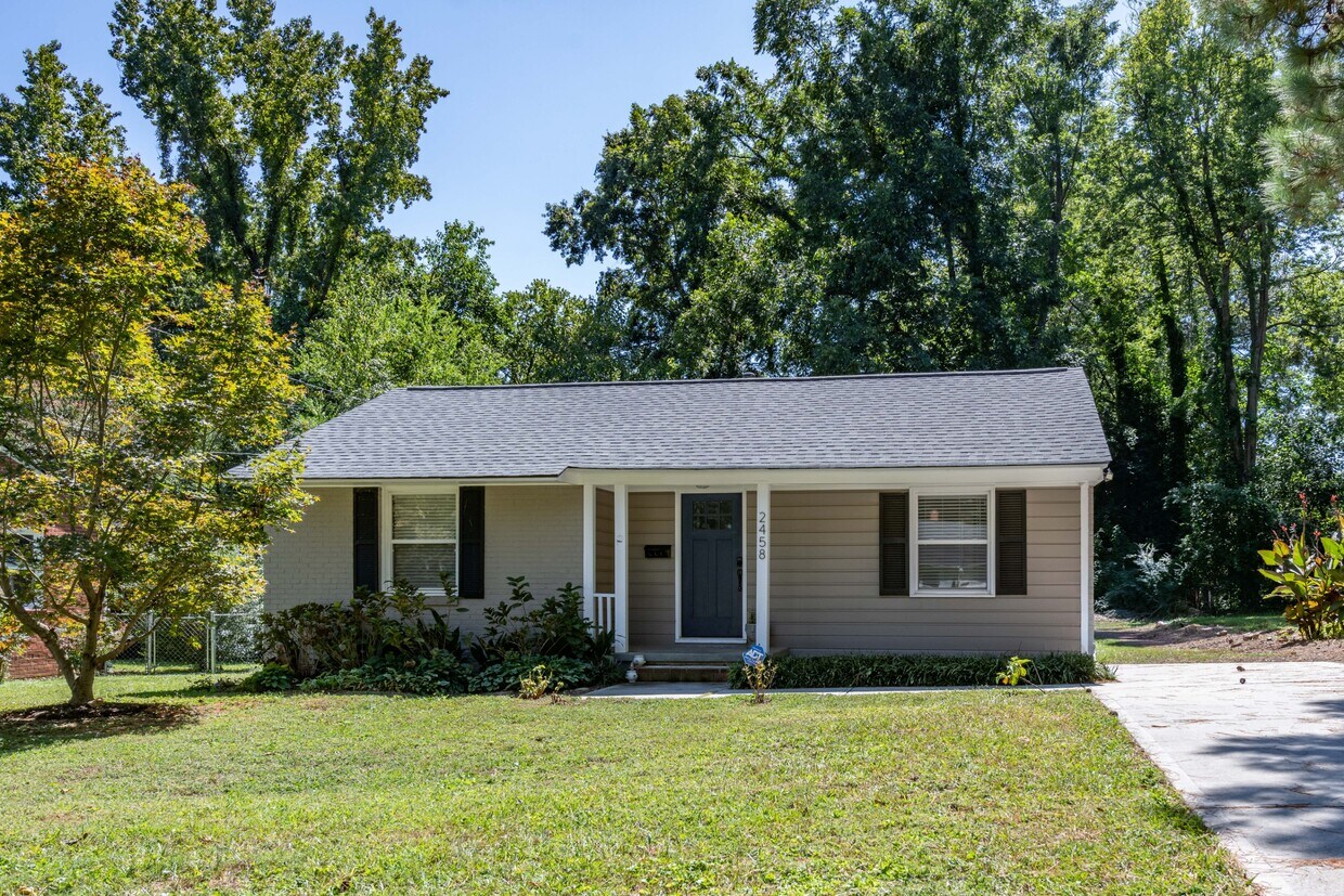 Foto principal - 2458 Stevens Rd