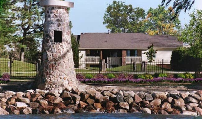 Building Photo - Beachwalk