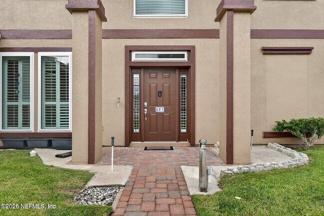 Foto del edificio - 601 Reflection Cove Rd