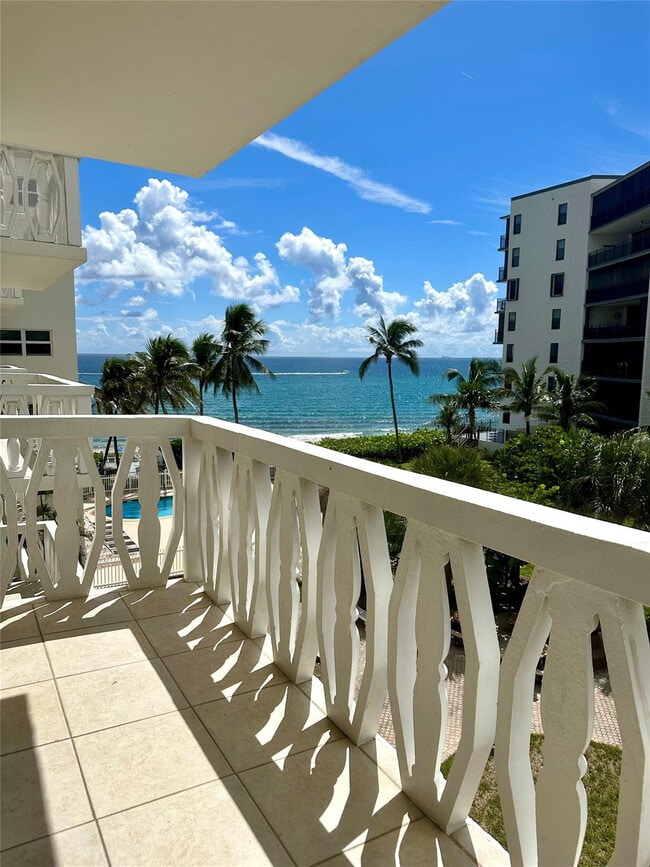 Foto del edificio - 1169 Hillsboro Mile