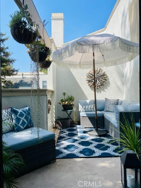 Foto del edificio - 222 N Singingwood St