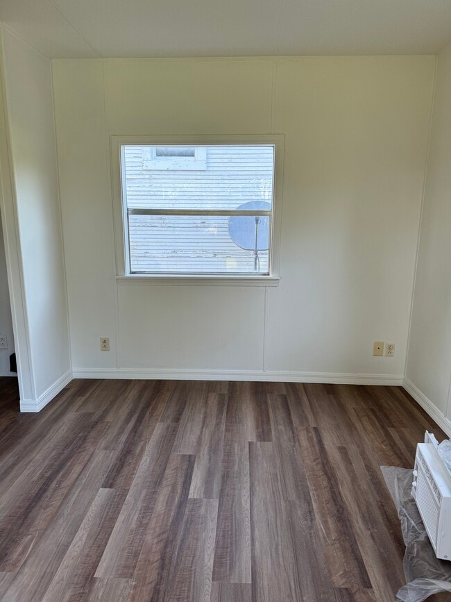 Building Photo - 7182 MS-488