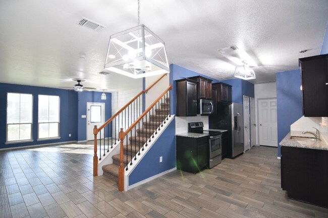 Foto del edificio - 1221 Briscoe Ct