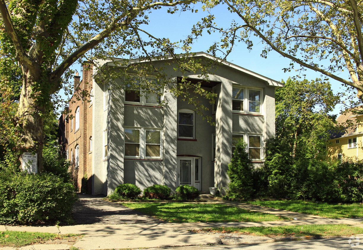 Foto principal - 1726 Coventry Rd