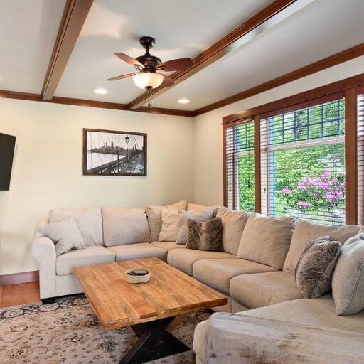 Building Photo - 11810 20th St NE