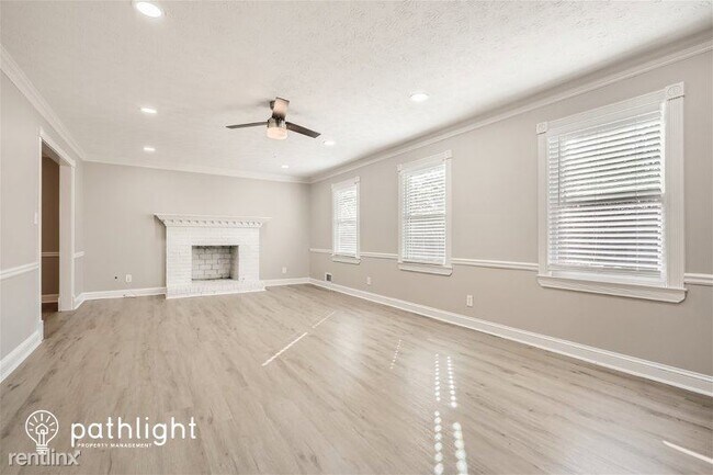 Foto del edificio - 6 br, 3 bath House - 1797 Scholar Drive UNIT