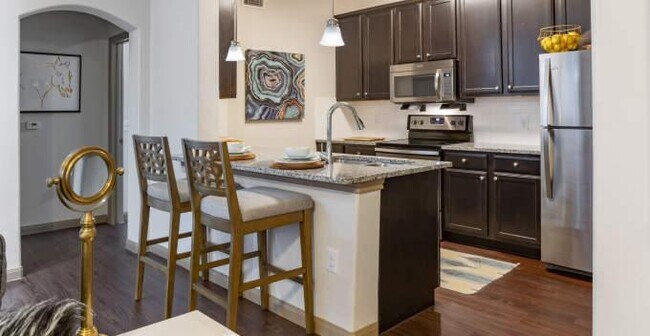 Building Photo - 3 bedroom in Conroe TX 77304
