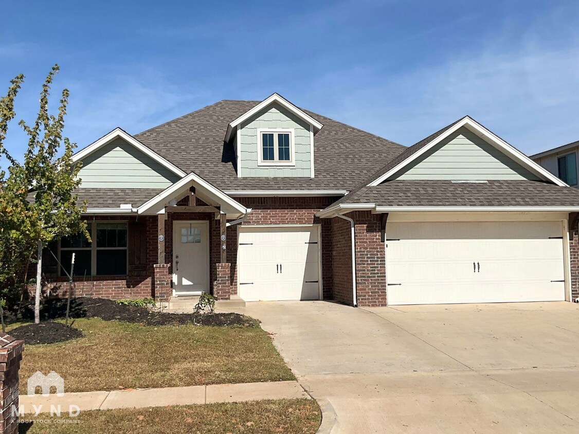 Foto principal - 9213 NW 89th St