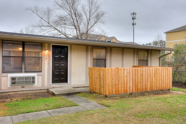 Building Photo - 128 Fister Court