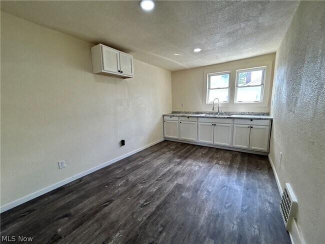 Foto del edificio - 1317 Plum St